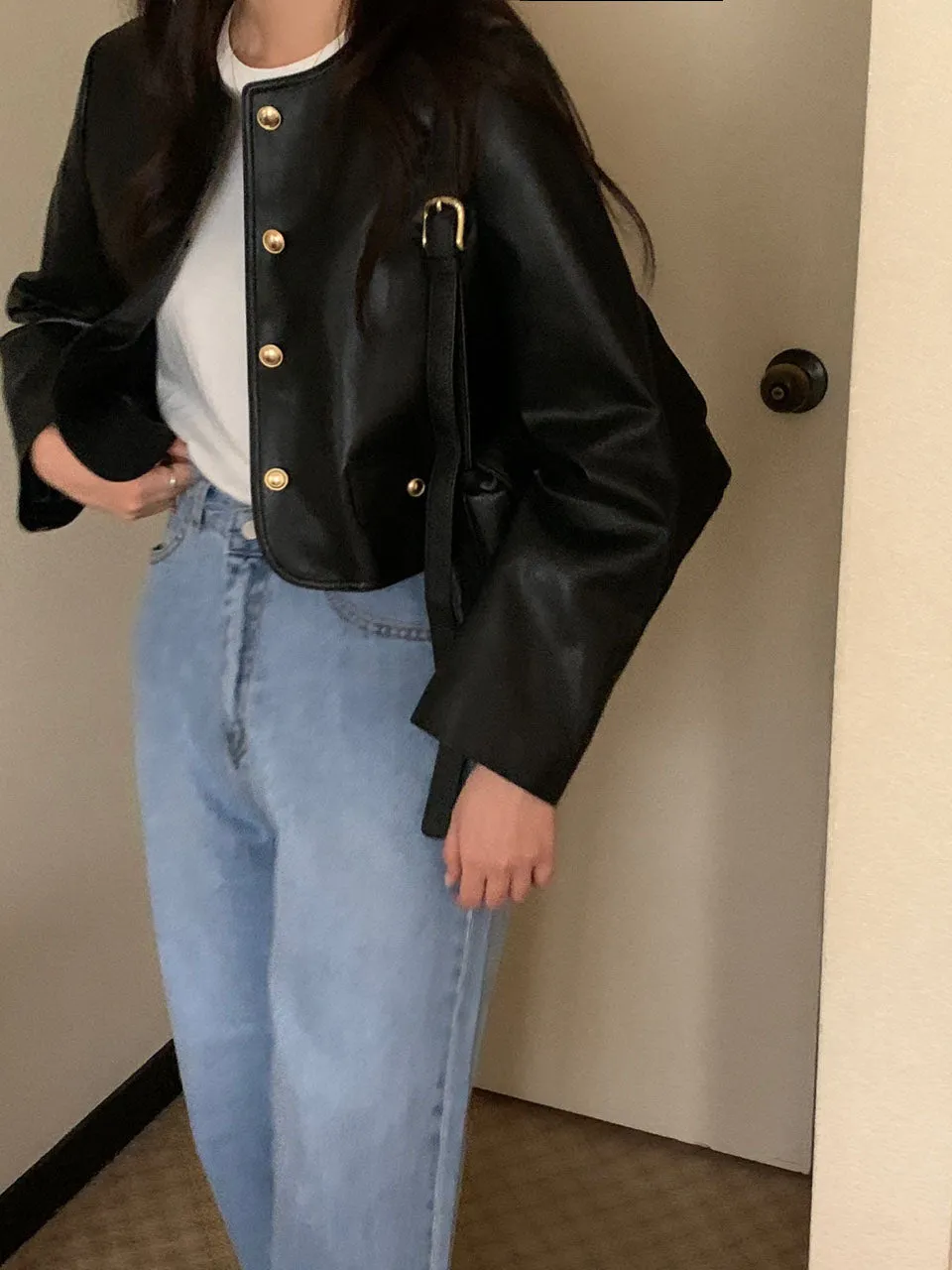 Black Jackets Women  New Fashion Vintage Single Breasted Leather Jacket Women Streetwear O Neck Short Jackets