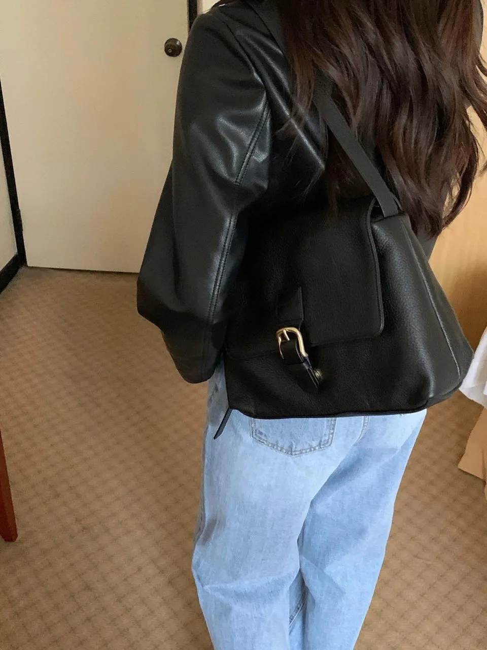 Black Jackets Women  New Fashion Vintage Single Breasted Leather Jacket Women Streetwear O Neck Short Jackets